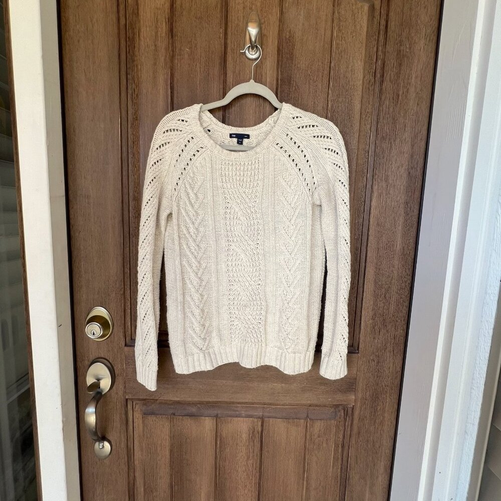 GAP Classic Cable-Knit Sweater